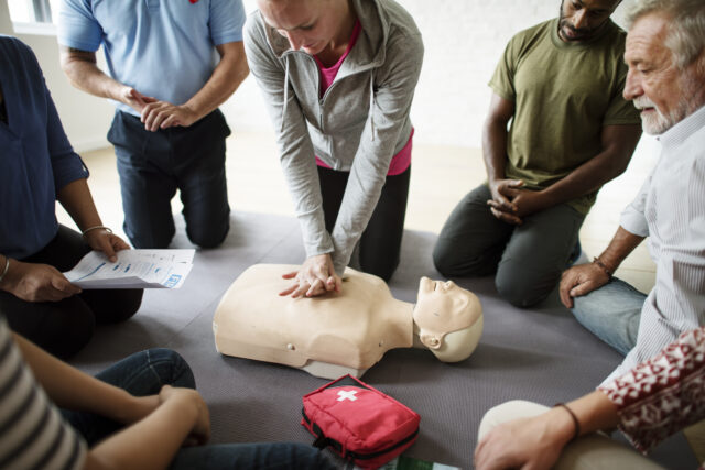 Formation secourisme SST dans les Yvelines : formez vos équipes aux gestes qui sauvent